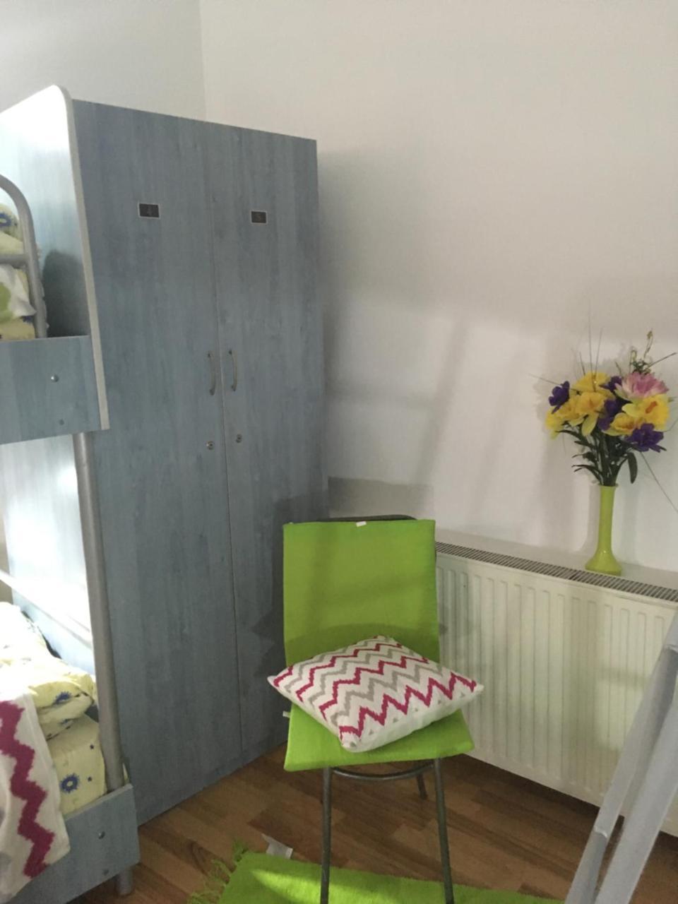 Rolling Stone Hostel Braşov Esterno foto